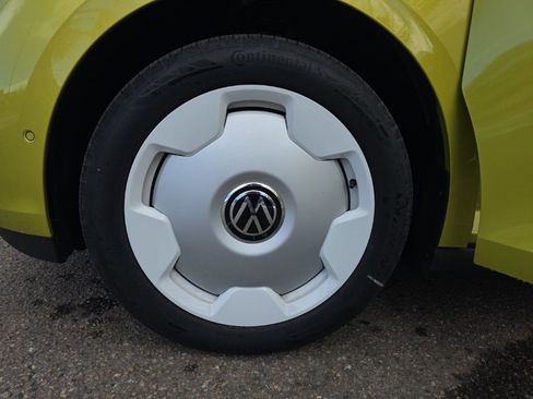 New 2025 Volkswagen ID. Buzz 1st Edition image 24