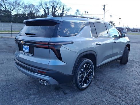 New 2026 Chevrolet Traverse LT w/ Sun and Wheel Package image 4