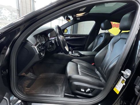 Used 2019 BMW 530i w/ Convenience Package RWD image 11