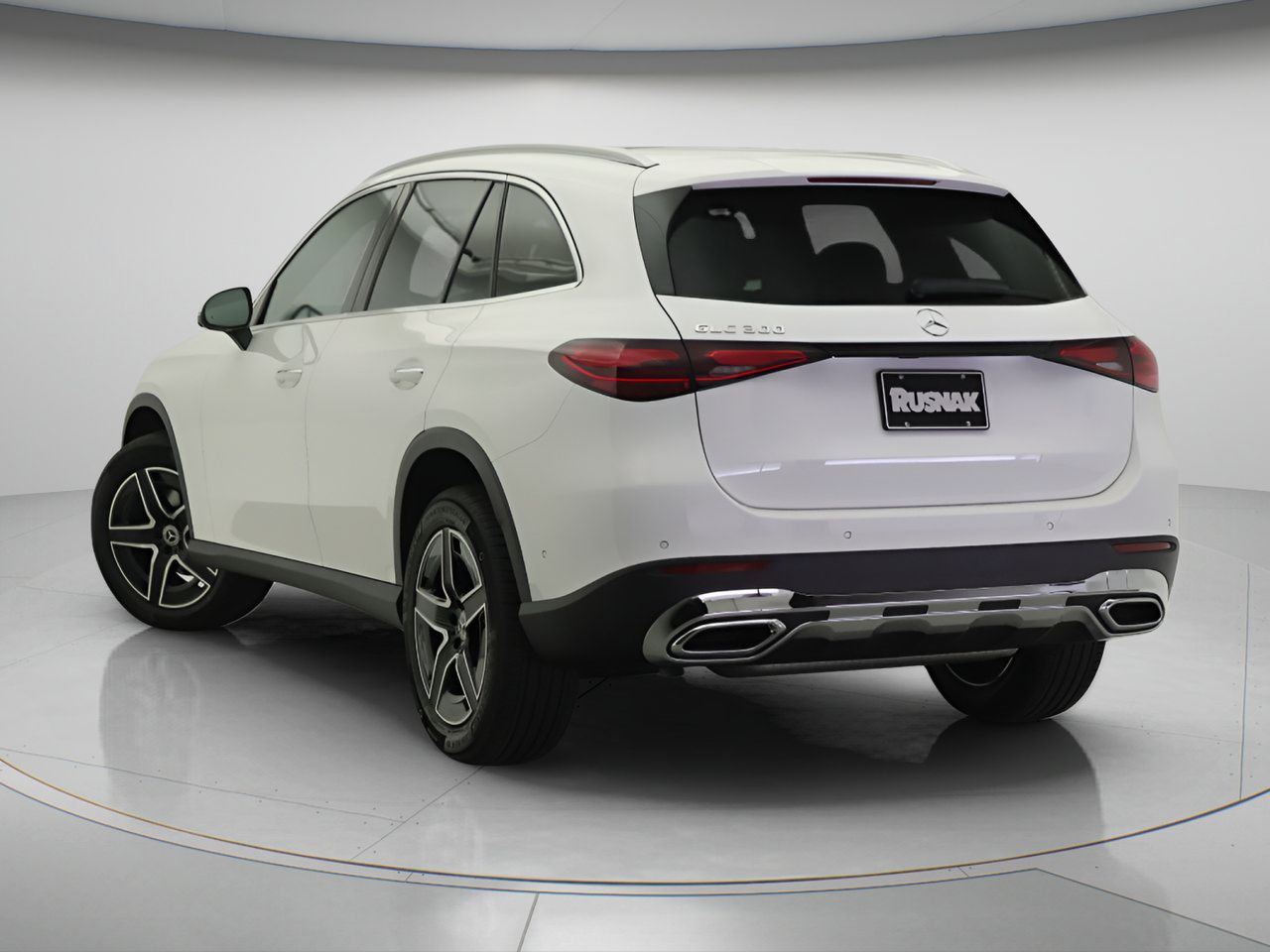 New 2027 Mercedes-Benz GLC 300 image 2