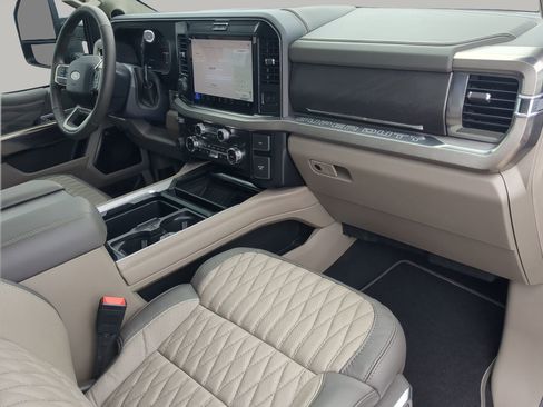 New 2026 Ford F350 Platinum w/ Platinum Plus Package image 44