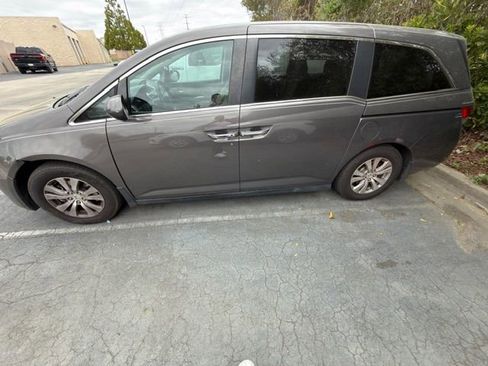 Used 2016 Honda Odyssey SE image 4