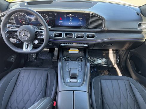 New 2025 Mercedes-Benz GLS 63 AMG 4MATIC image 4