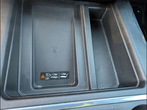 Used 2022 GMC Sierra 3500 AT4 w/ AT4 Preferred Package image 19