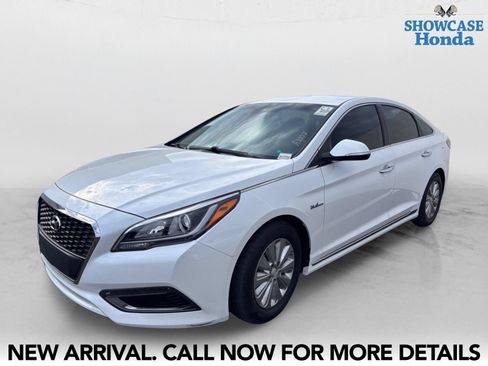 Used 2016 Hyundai Sonata SE FWD image 2