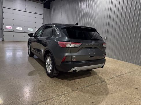 Used 2020 Ford Escape SE AWD/4WD image 3