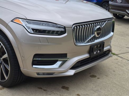Used 2023 Volvo XC90 B6 Plus w/ Protection Package AWD/4WD image 36