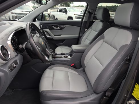 Used 2019 Chevrolet Blazer LT w/ Sun and Wheels Package FWD image 13