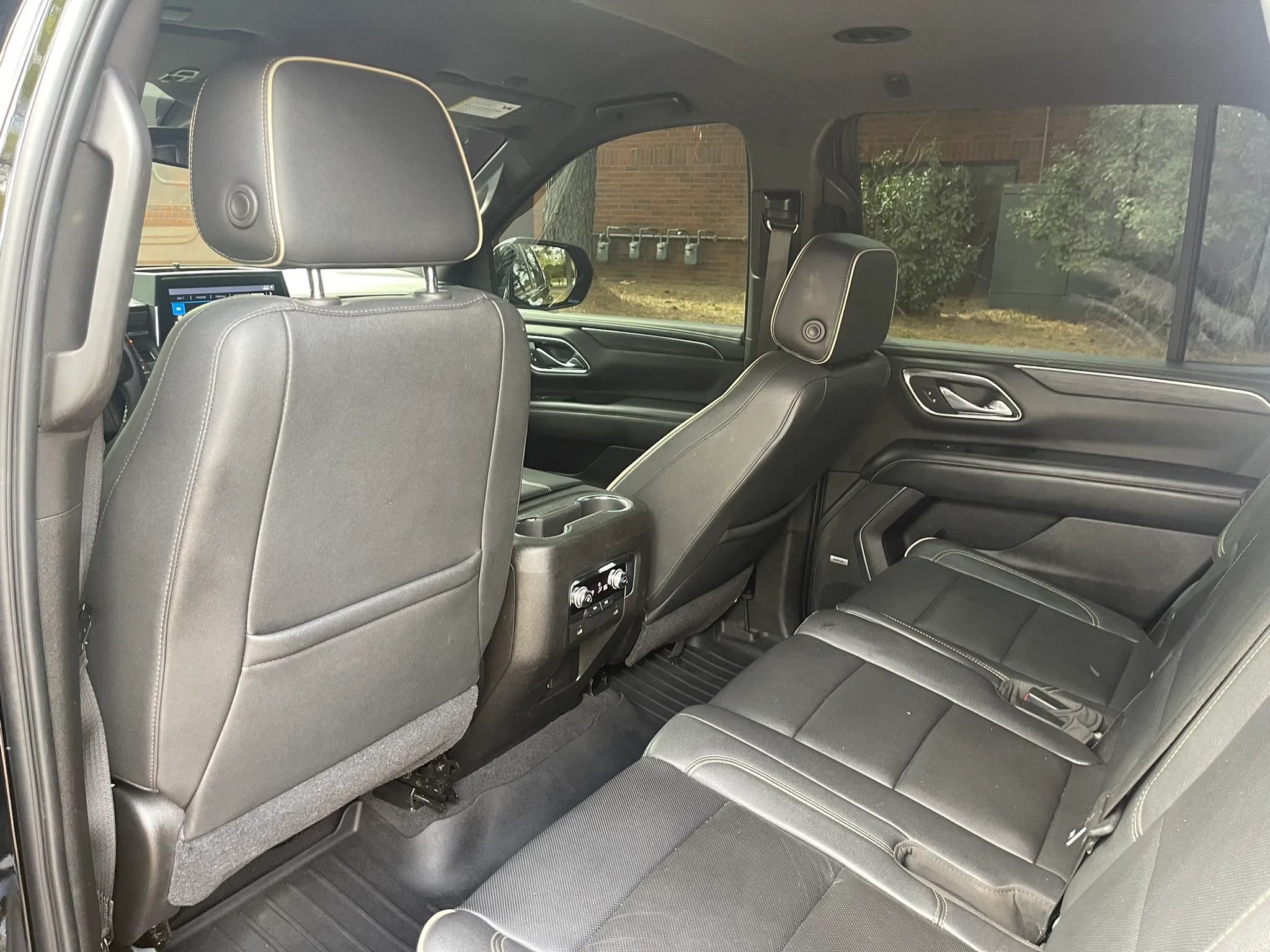 Used 2021 GMC Yukon SLT RWD image 12