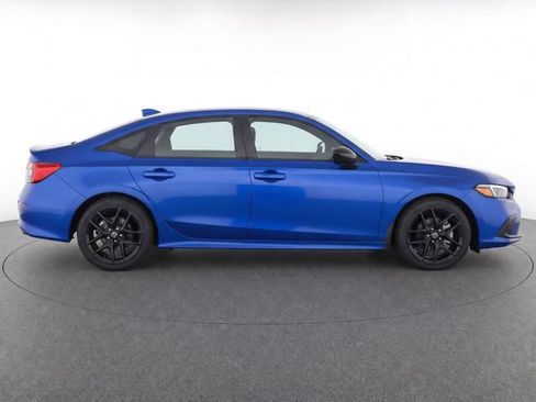 Used 2024 Honda Civic Sport image 2