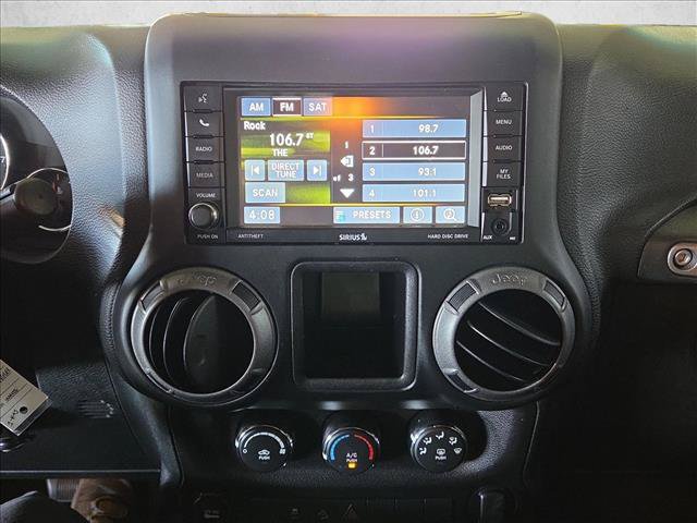 Used 2018 Jeep Wrangler Unlimited Sport w/ Connectivity Group AWD/4WD image 12