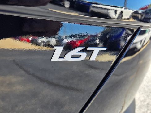 New 2026 Hyundai Kona Limited FWD image 11