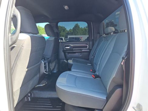 Used 2024 RAM 2500 Big Horn AWD/4WD image 15