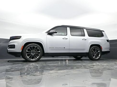 Used 2024 Jeep Grand Wagoneer L Series III w/ Quick Order Packagew 28T AWD/4WD image 43