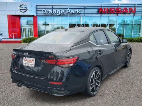 New 2025 Nissan Sentra SR w/ SR Premium Package image 2