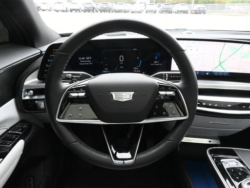 Certified 2024 Cadillac Lyriq Sport image 10