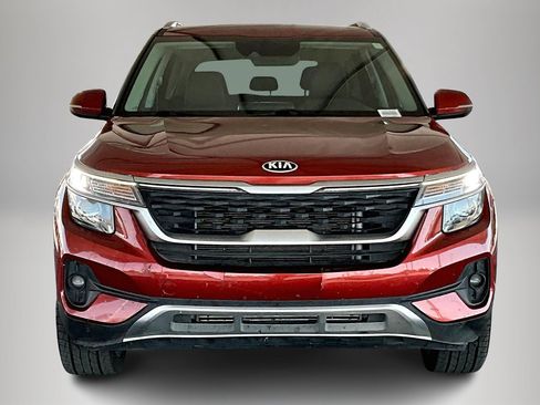 Used 2021 Kia Seltos S image 2