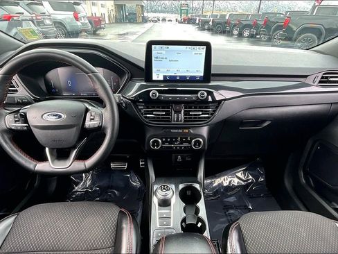 Used 2024 Ford Escape ST-Line image 16