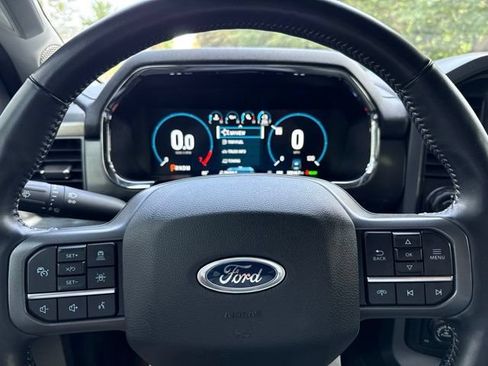 Used 2022 Ford F150 Lariat AWD/4WD image 12