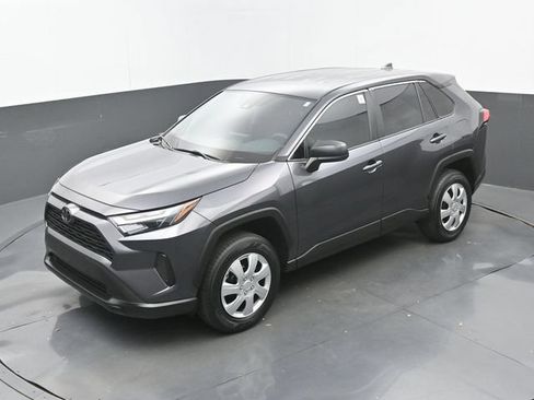Used 2024 Toyota RAV4 LE FWD image 29