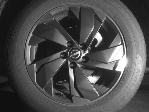 Used 2025 Nissan Rogue SV FWD image 14