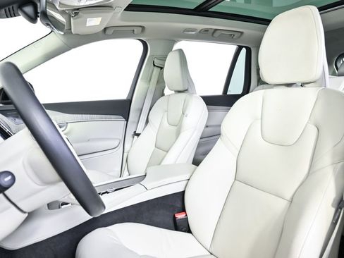 Used 2024 Volvo XC90 B6 Plus w/ Protection Package Premier image 7