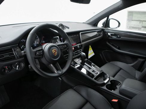 New 2026 Porsche Macan S AWD/4WD image 4