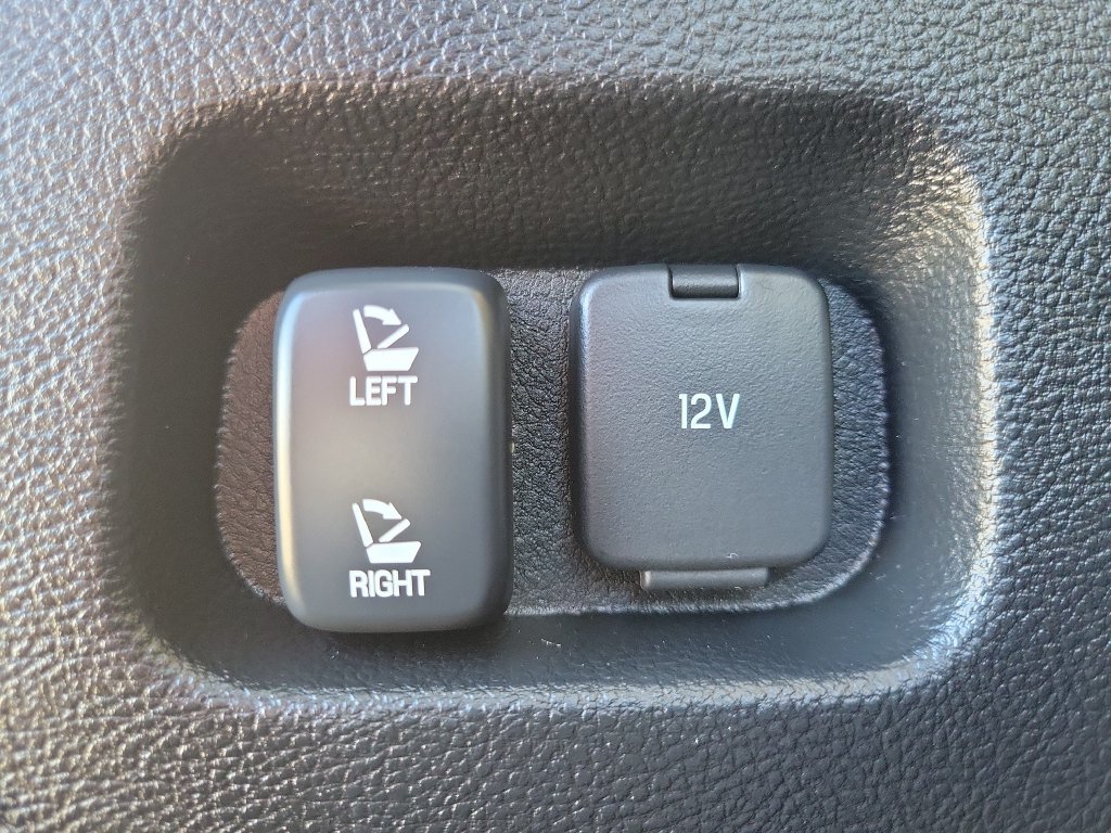 Used 2024 Ford Edge SEL w/ Convenience Package AWD/4WD image 9