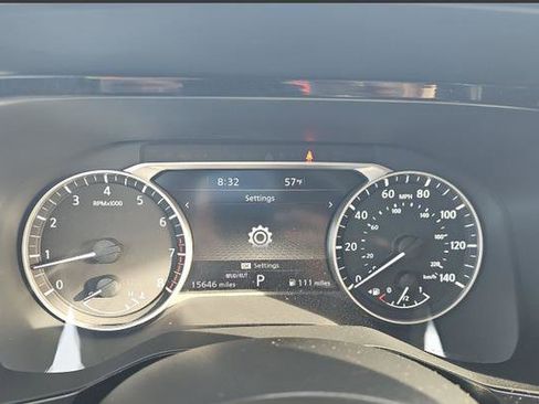 Used 2025 Nissan Pathfinder SL w/ Cargo Package image 4