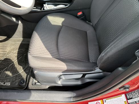 Used 2016 Toyota Prius Three w/ Protection Package FWD image 15