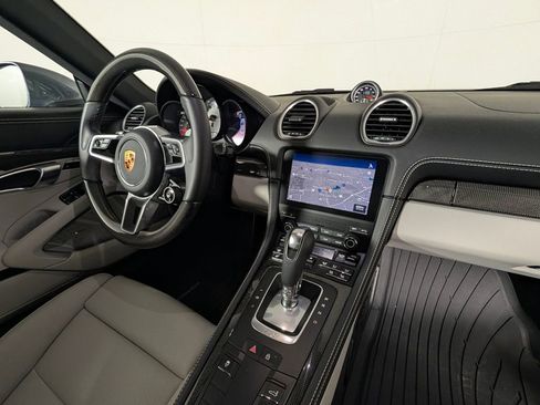 Certified 2025 Porsche 718 Cayman S RWD image 22