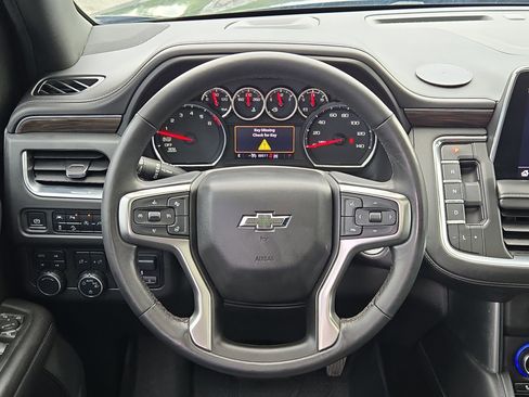 Used 2021 Chevrolet Tahoe Z71 w/ Z71 Signature Package AWD/4WD image 22