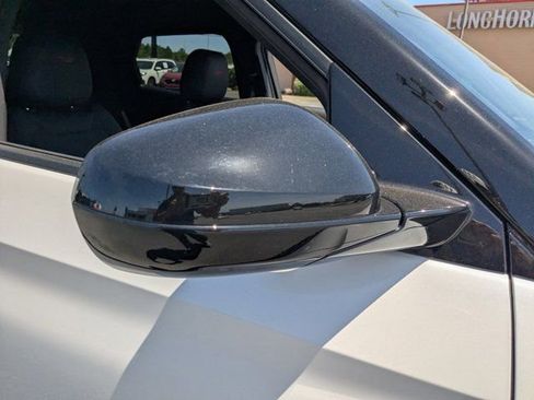 Used 2025 Chevrolet TrailBlazer RS w/ Convenience Package FWD image 12