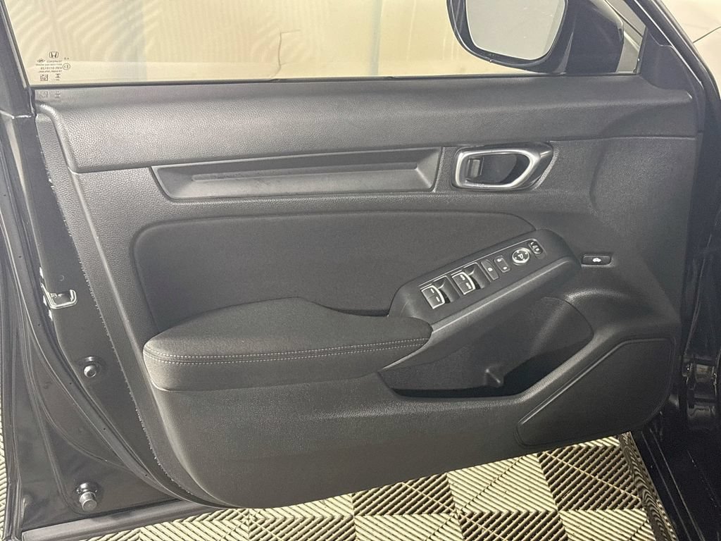 Used 2025 Honda Civic LX image 10