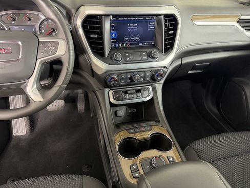 Used 2022 GMC Acadia SLE w/ Driver Convenience Package image 29