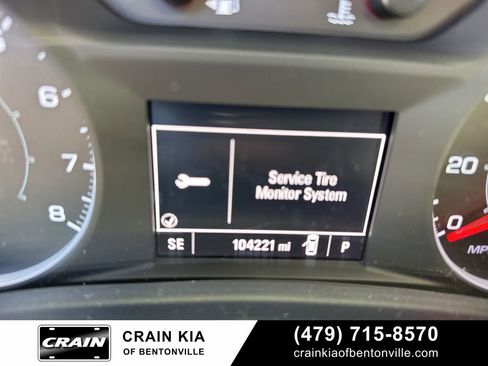 Used 2018 GMC Terrain SLE image 23