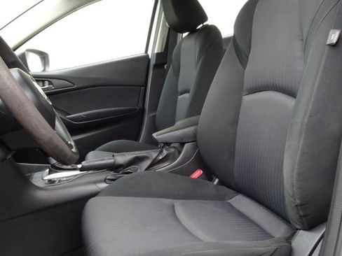 Used 2014 MAZDA MAZDA3 i SV image 9