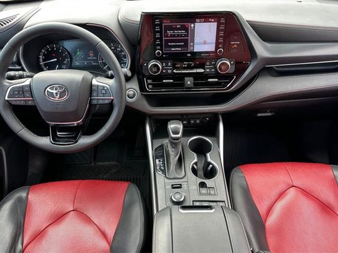 Used 2021 Toyota Highlander XSE image 13