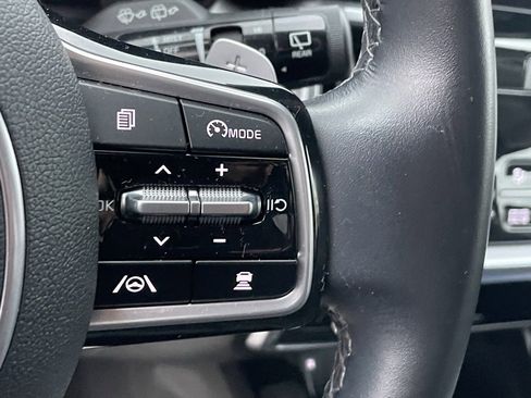Certified 2023 Kia Sorento EX image 30