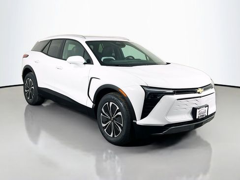 New 2026 Chevrolet Blazer EV LT image 3