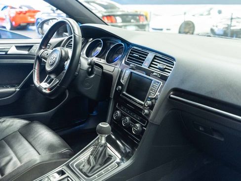 Used 2016 Volkswagen Golf R 4-Door image 12