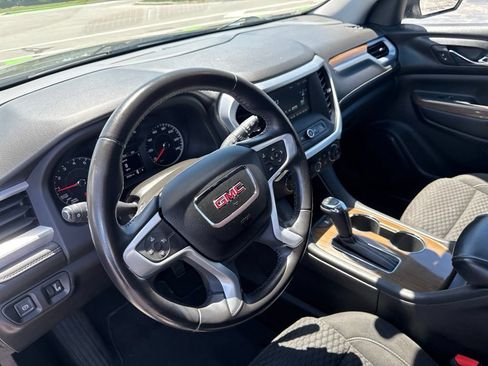 Used 2019 GMC Acadia SLE FWD image 10