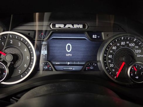 New 2026 RAM 1500 4x4 Crew Cab image 16