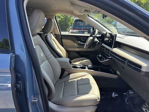Certified 2023 Lincoln Corsair AWD w/ Equipment Group 101A image 34