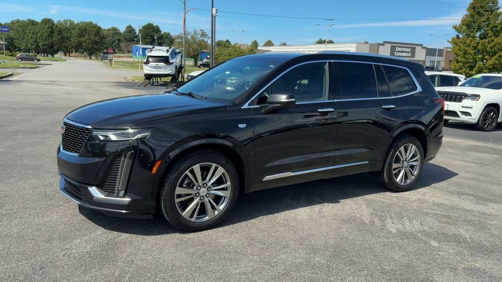 Used 2022 Cadillac XT6 Premium Luxury AWD/4WD image 3