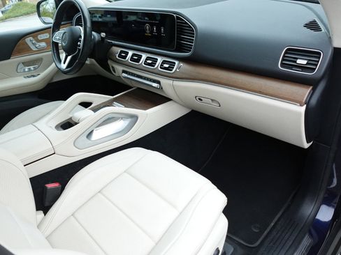 Used 2022 Mercedes-Benz GLE 350 4MATIC w/ 3rd Row Seat Package image 8