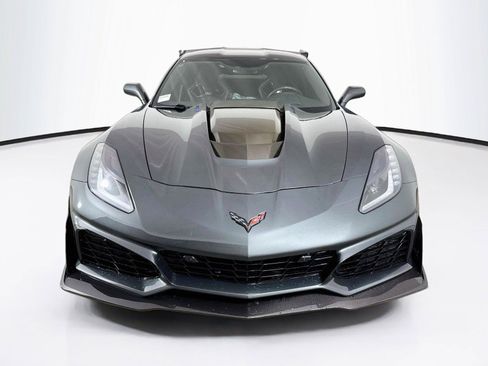Used 2019 Chevrolet Corvette ZR1 RWD image 8