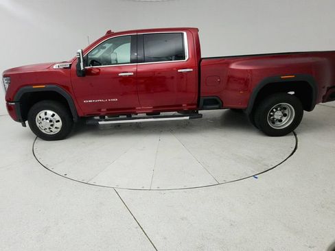 Used 2024 GMC Sierra 3500 Denali w/ Technology Package AWD/4WD image 16