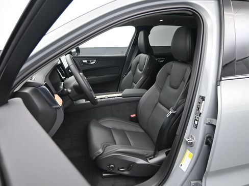 New 2026 Volvo XC60 B5 Ultra w/ Climate Package AWD/4WD image 17