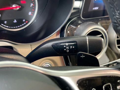 Used 2021 Mercedes-Benz GLC 300 4MATIC SUV image 16